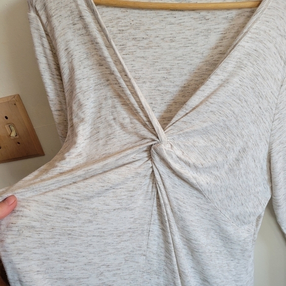 SOFT Surroundings Long Sleeve Tunic Front Twist Heather Off White Stretch Large - Picture 3 of 8